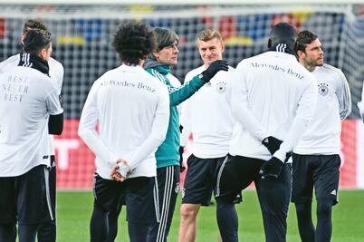 Löw compara al Tri con Argentina