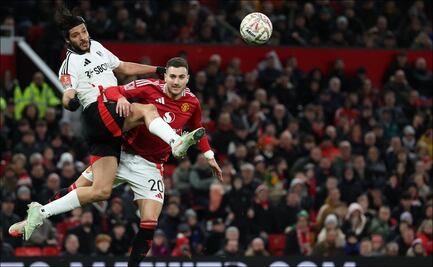 Raúl Jiménez y el Fulham eliminan al Manchester United de la FA Cup; el mexicano anotó penalti