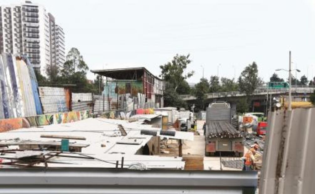 Un año de retraso en Línea 12 del Metro