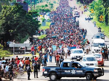 Mexicans grow weary of Central American migrant caravans