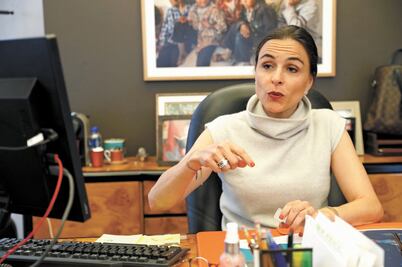 Cofece investiga colusión en manejo de bonos de deuda