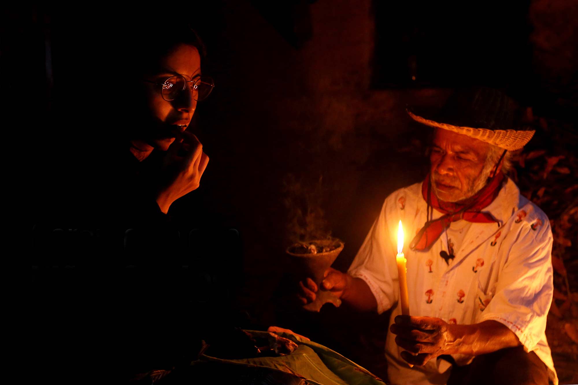 El pueblo mazateco conserva sus ceremonias con hongos sagrados ante el surgimiento improvisado de un turismo “espiritual”, el cambio climático que afecta la fructificación de los hongos y ante la posible despenalización de los mismos sin que fueran consultados.