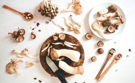 ¿Los hongos se lavan con agua?