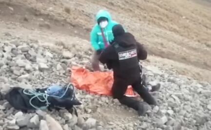 VIDEO: Rescatan a mujeres extraviadas en el Nevado de Toluca 