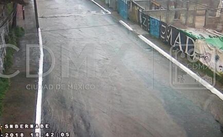 Lluvias en la CDMX dejan encharcamientos y árboles caídos