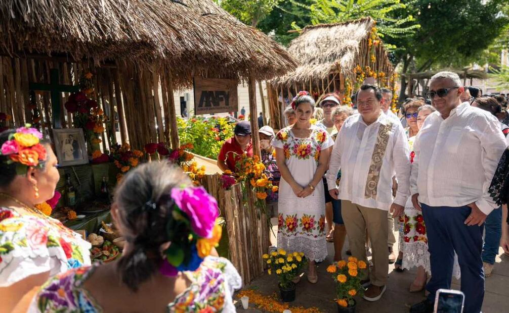 Inauguran en Yucatán la Gran Muestra Estatal de Altares (28/10/2025). Foto: Especial