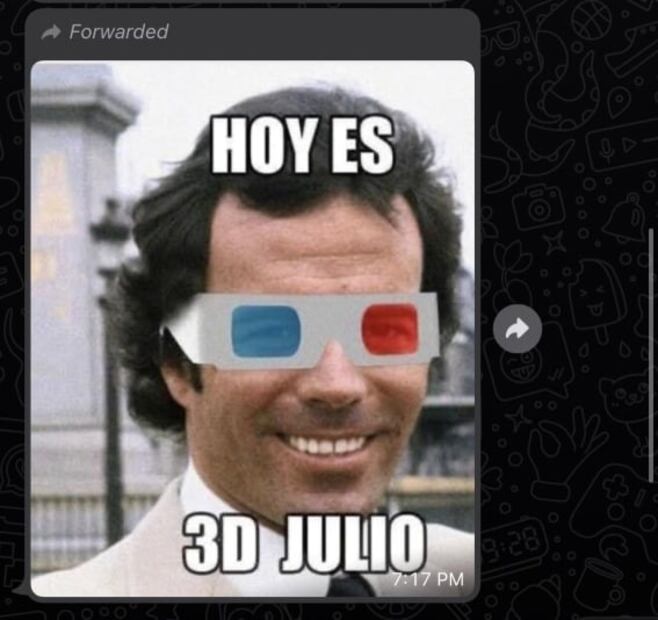 Llega julio y con él los divertidos memes de Julio Iglesias 