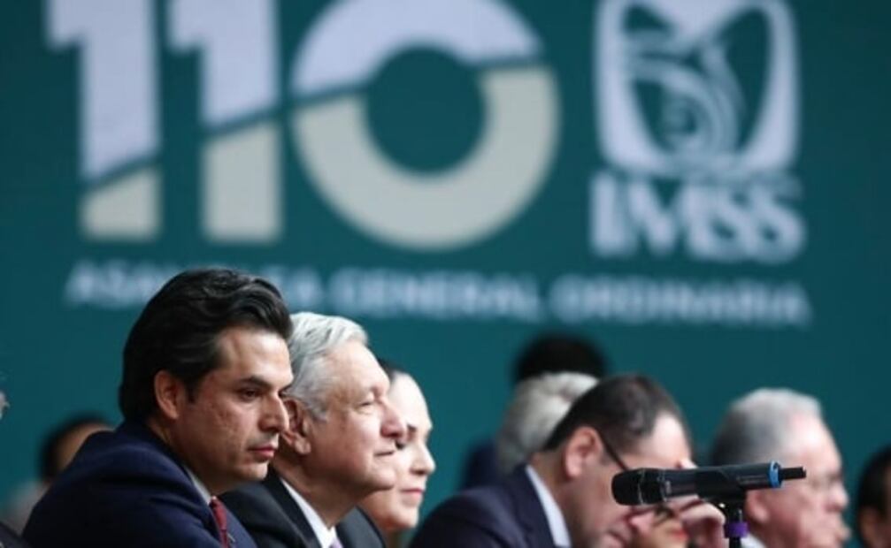 IMSS, única institución de pie luego de periodo neoliberal: AMLO 