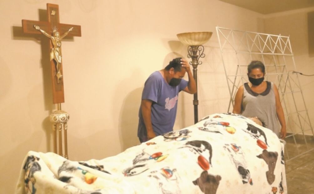 Encinas se reúne con padre de joven ejecutado por militares, promete dar seguimiento