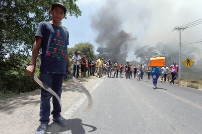 Tras negociación, termina bloqueo en Tierra Caliente