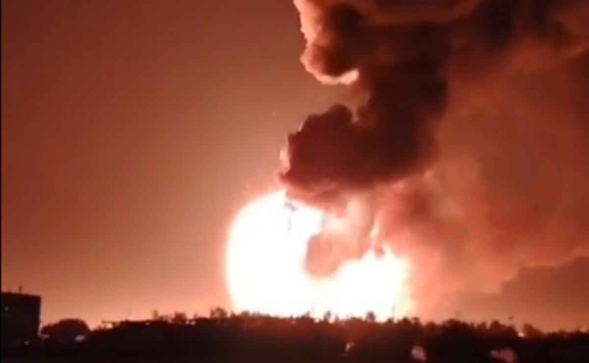 Ocurre una explosión cerca del principal aeropuerto de Argentina (14/11/2025). Foto: Captura de pantalla