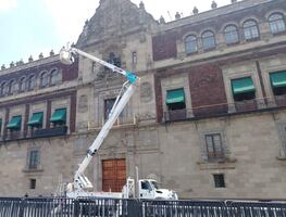 Palacio Nacional se pone guapo para el primer grito de Independencia de Sheinbaum; inician trabajos rumbo al 15 de septiembre