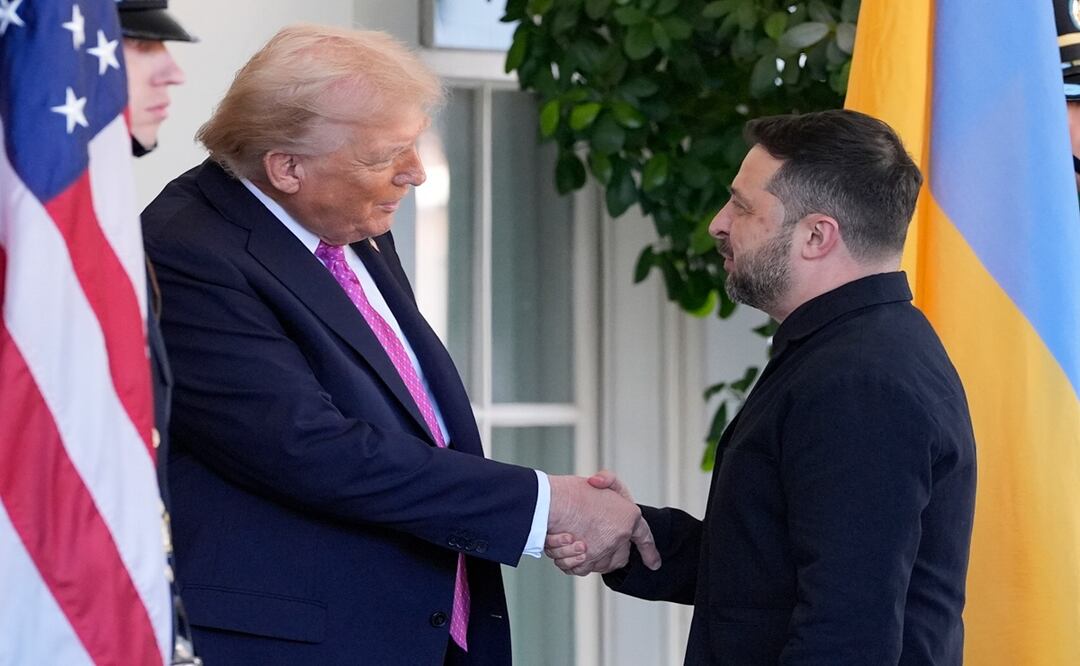El presidente de Estados Unidos, Donald Trump recibió a su homólogo de Ucrania, Volodímir Zelensky, en la Casa Blanca el 17/10/25. Foto: AP/Archivo