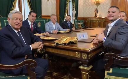 Al gobernador de Banxico no le molesta que AMLO haya dado a Andy Ruiz el billete que le regaló