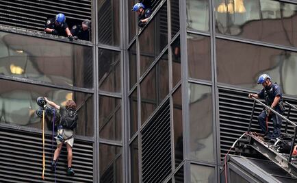 Arrestan a hombre que escaló la Torre Trump