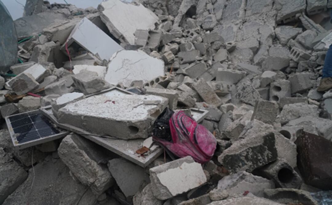 Las gélidas temperaturas y los daños en carreteras como en aeropuertos están dificultando que los brigadistas lleguen a ayudar a los afectados. Foto: Cortesía