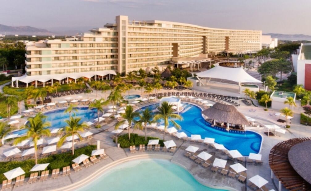 En Acapulco, este hotel todo incluido te da acceso a la tirolesa Xtasea