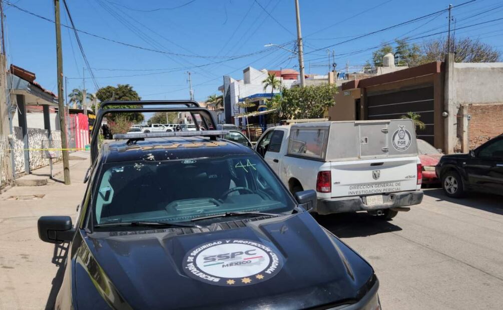 Autoridades arriban a calles de Culiacán tras reporte de hombre y mujer asesinados en Sinaloa (29/03/2025). Foto: Cortesía