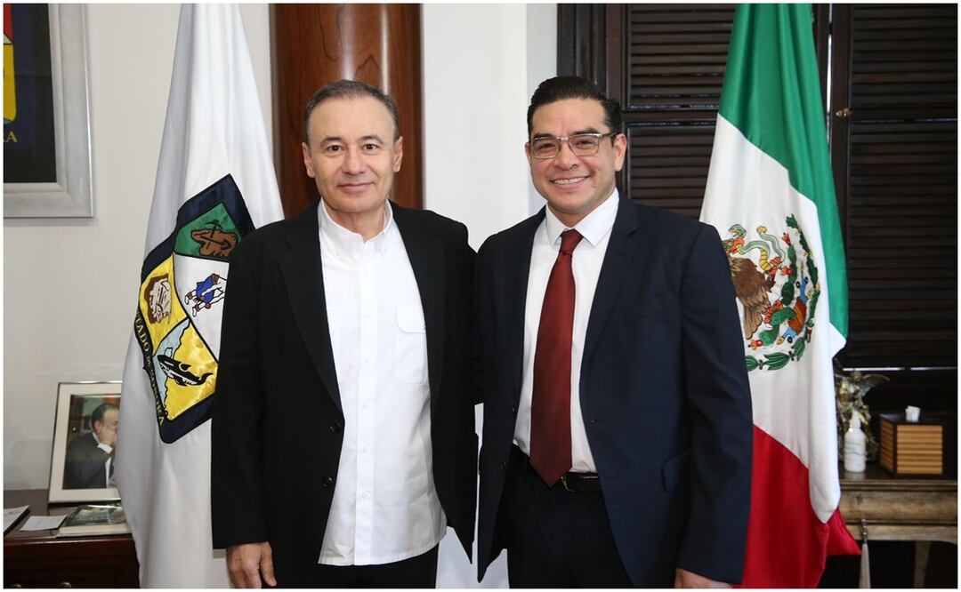 Luis Rogelio Piñeda Taddei (derecha) es nombrado secretario de la Consejería Jurídica del Gobierno del Estado de Sonora (2/01/2025). Foto: X (@AlfonsoDurazo)