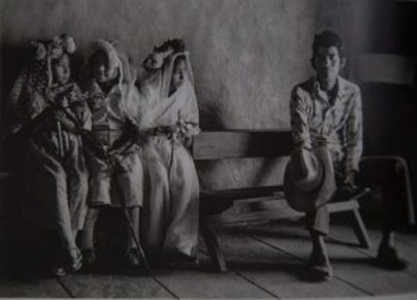 Cultura hñahñú, Valle del Mezquital, Hidalgo, 1985. Foto: Del libro Nacho López: fotógrafo de México, 2016.