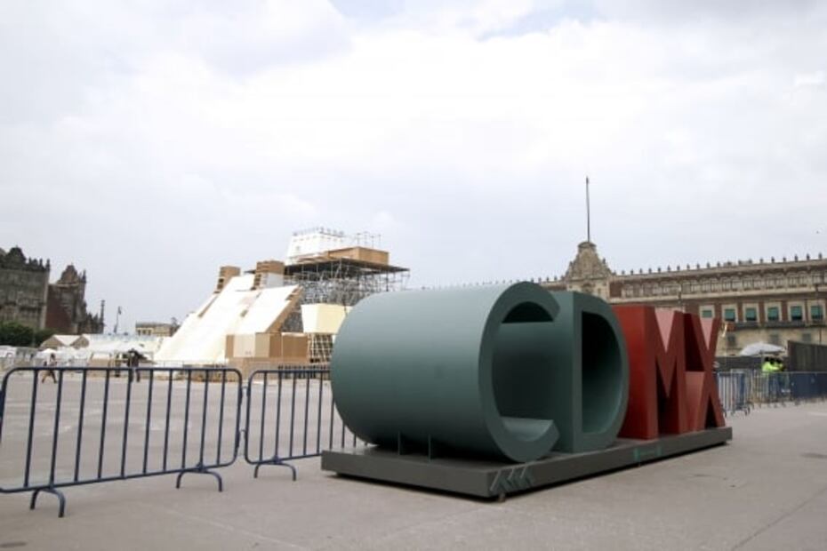 Actividades en el Zócalo, además de poder ver la maqueta del Templo Mayor