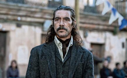 Óscar Jaenada se “infesta” de parásitos en "The Walking Dead: Daryl Dixon" 