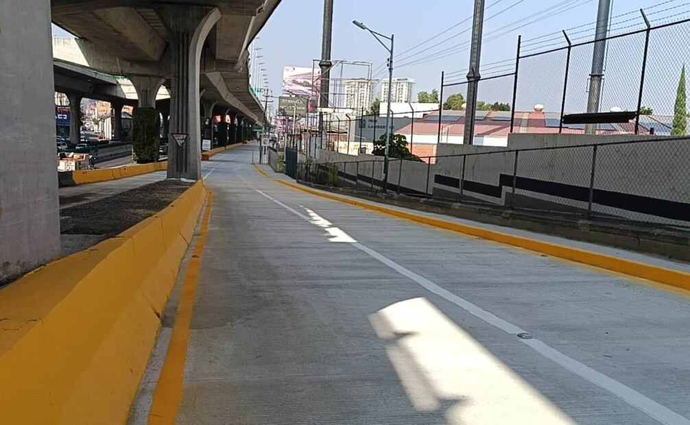 El segundo piso del periférico es una alternativa para reducir los tiempos de traslado, sólo que requiere el uso de un TAG. Foto: Gisela González El UNIVERSAL