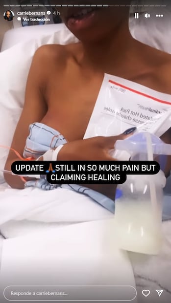 Carrie Bernans se sustrae leche en el hospital para alimentar a su bebé, Jaxon Sol, de siete meses.
Foto: Instagram