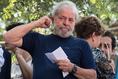 Lula pide libertad o prisión domiciliar a Corte Suprema de Brasil