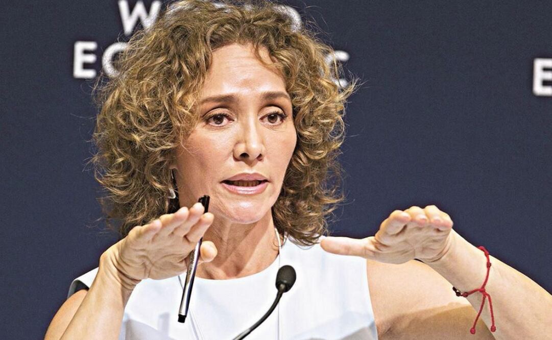 Angélica Fuentes can take control of Chivas even from abroad, and the resolution is final.(Photo: Archive/El Universal)