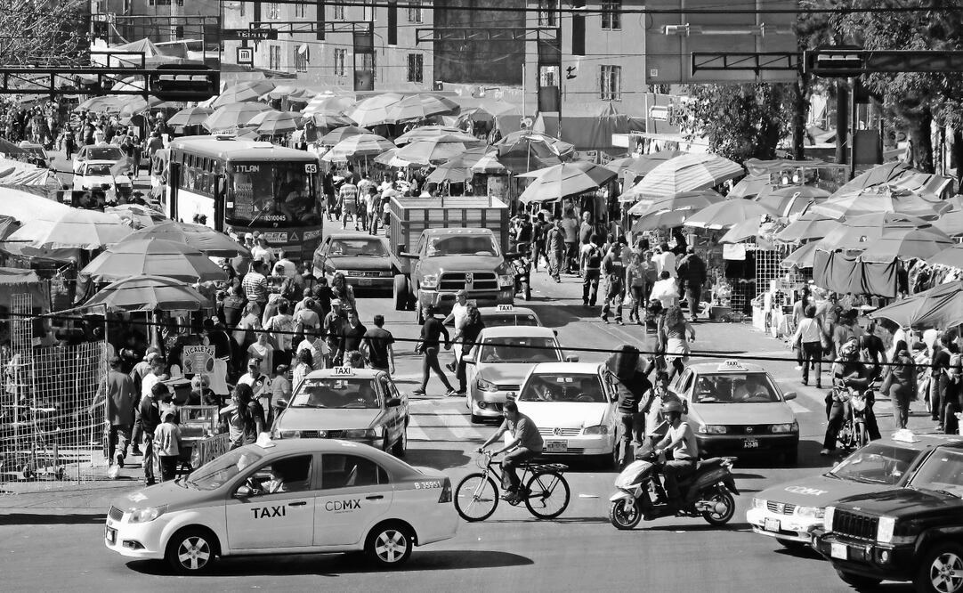 The exposition is meant to promote the project of uniting the Venustiano Carranza and the Cuauhtémoc delegations through the activation of the Vasco de Quiroga elementary school - Photo: Ariel Ojeda/EL UNIVERSAL